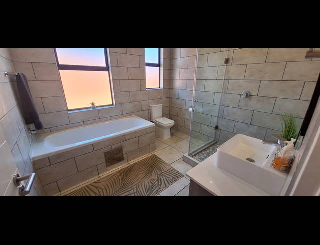 3 BEDROOM SIMPLEX FOR SALE IN SIX FOUNTAINS RESIDENTIAL ESTATE